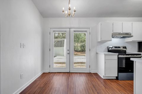Tiny photo for 901 Brave Trail, Tallahassee, FL 32304 (MLS # 395447)