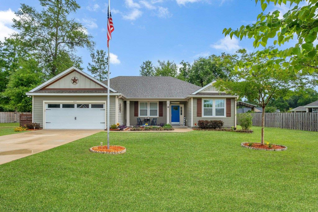 Photo of 227 Linzy Store Road, Crawfordville, FL 32327 (MLS # 391625)
