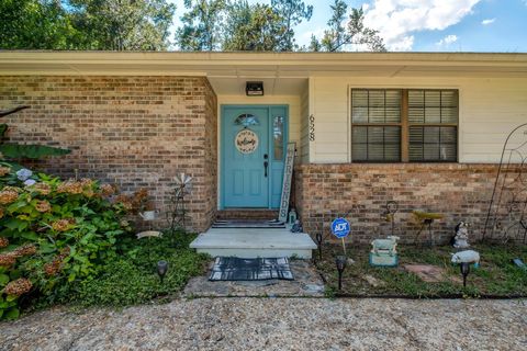 A home in TALLAHASSEE