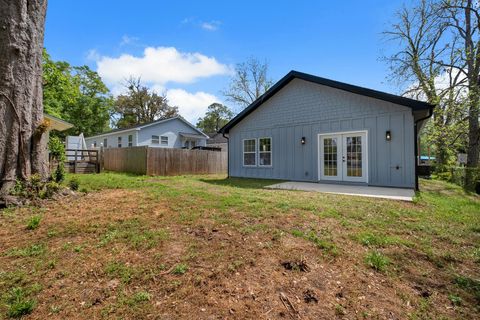 Tiny photo for 822 Tucker Street, Tallahassee, FL 32310 (MLS # 398167)
