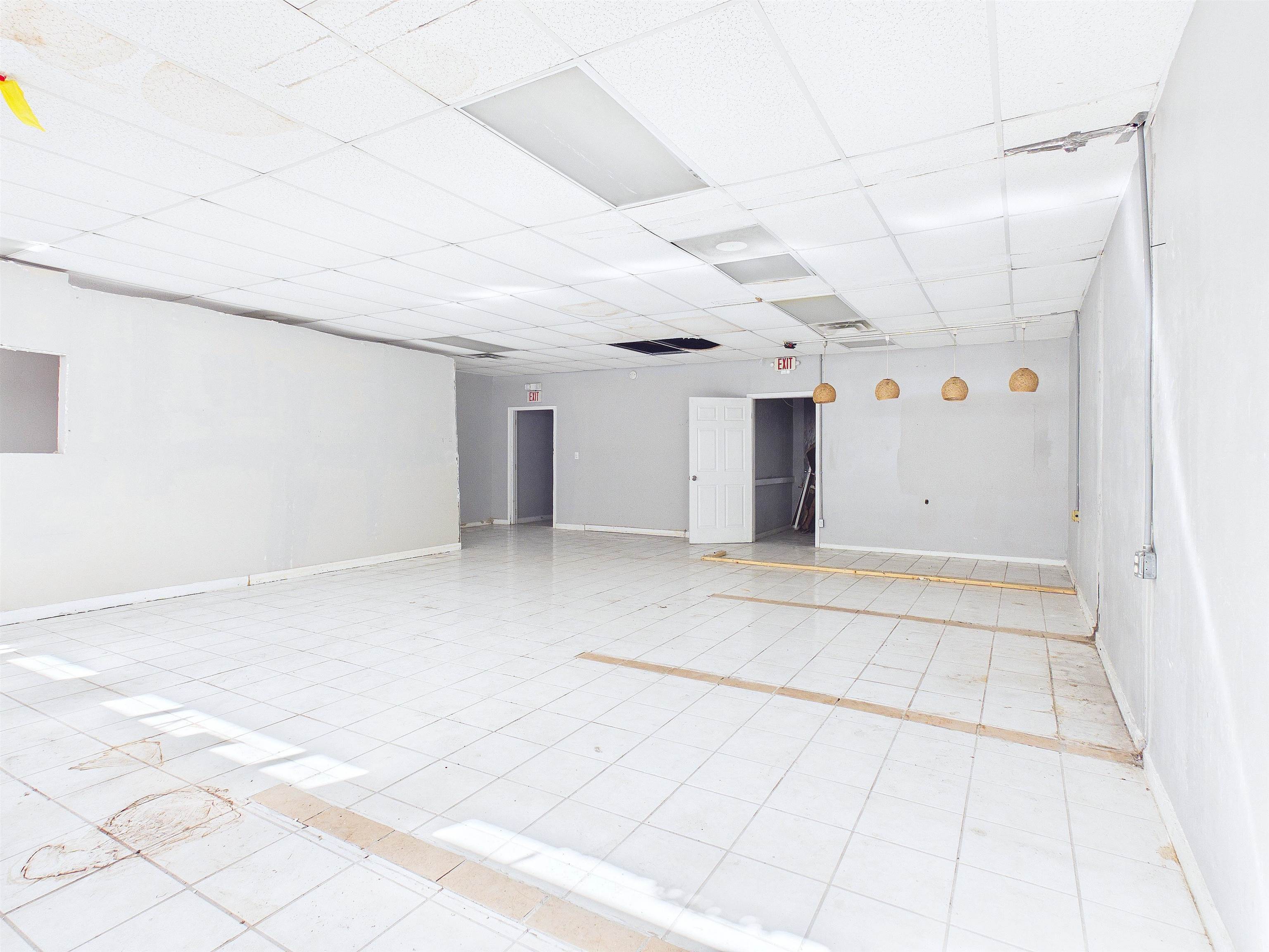 705 S BYRON BUTLER Parkway