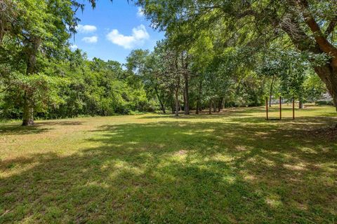 Tiny photo for 1405 Deerhaven Lane #1, Tallahassee, FL 32303 (MLS # 399142)