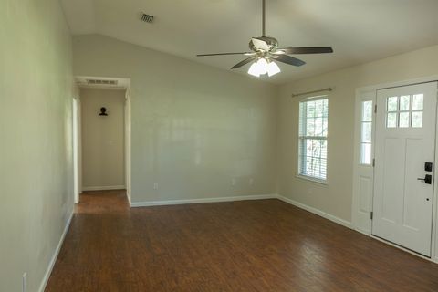 A home in Crawfordville