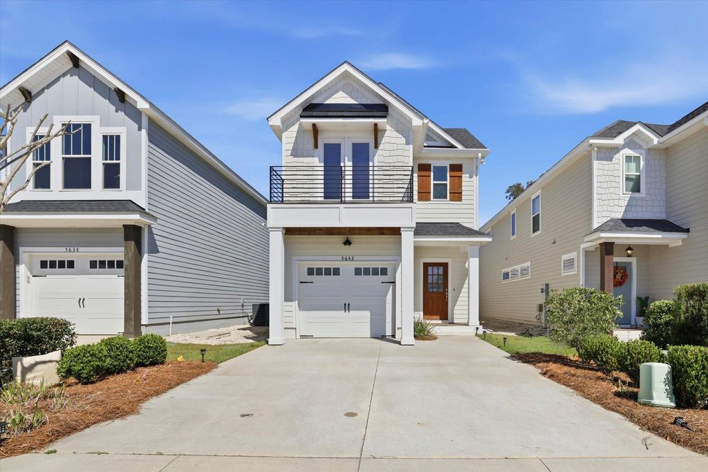 Photo of 5642 FLETCHER OAKS Drive, Tallahassee, FL 32317 (MLS # 397140)