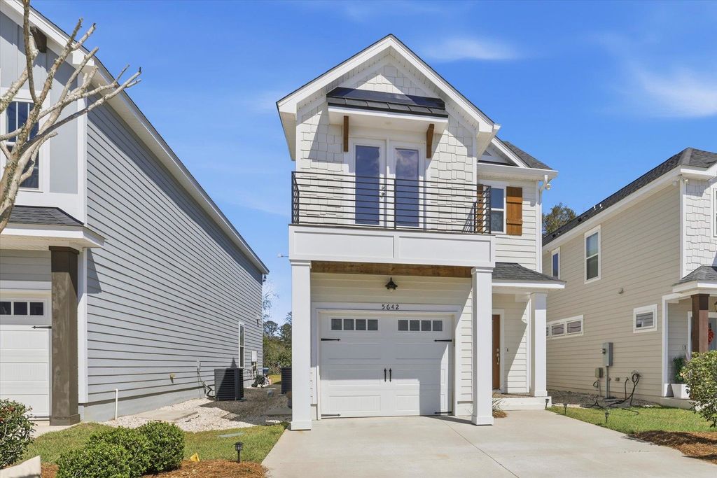 Photo of 5642 FLETCHER OAKS Drive, Tallahassee, FL 32317 (MLS # 397140)