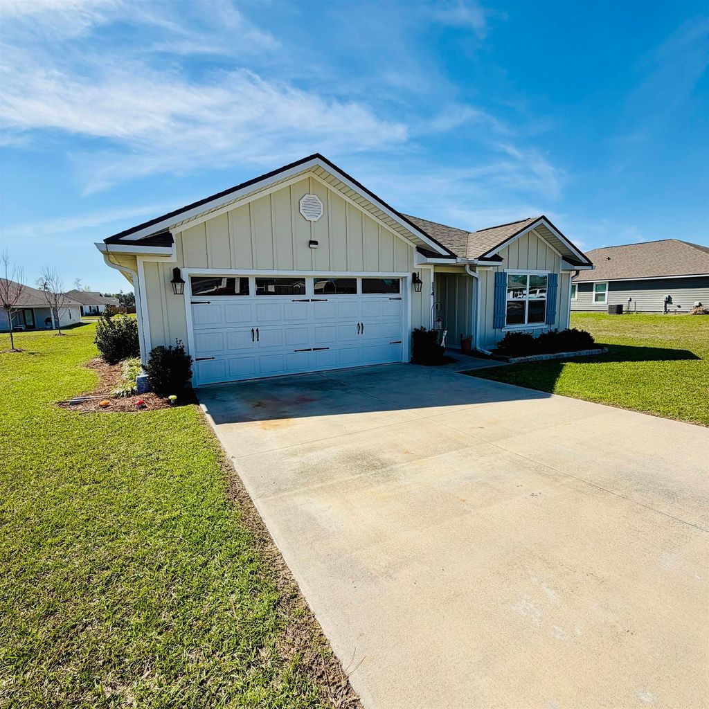 Photo of 114 E Pecan Street, Crawfordville, FL 32327 (MLS # 397499)