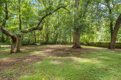 Tiny photo for 1422 Lucy Street, Tallahassee, FL 32308 (MLS # 389110)