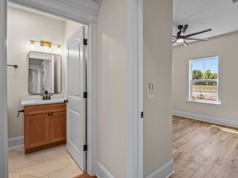 Tiny photo for 10 Divine Loop, Crawfordville, FL 32327 (MLS # 399098)