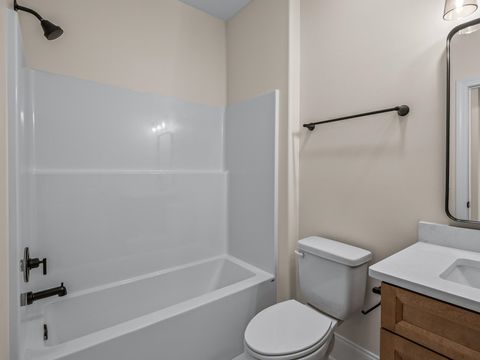 Tiny photo for 10 Divine Loop, Crawfordville, FL 32327 (MLS # 399098)