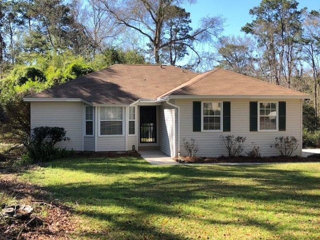 Photo of 8736 Minnow Creek Drive, Tallahassee, FL 32312 (MLS # 395945)