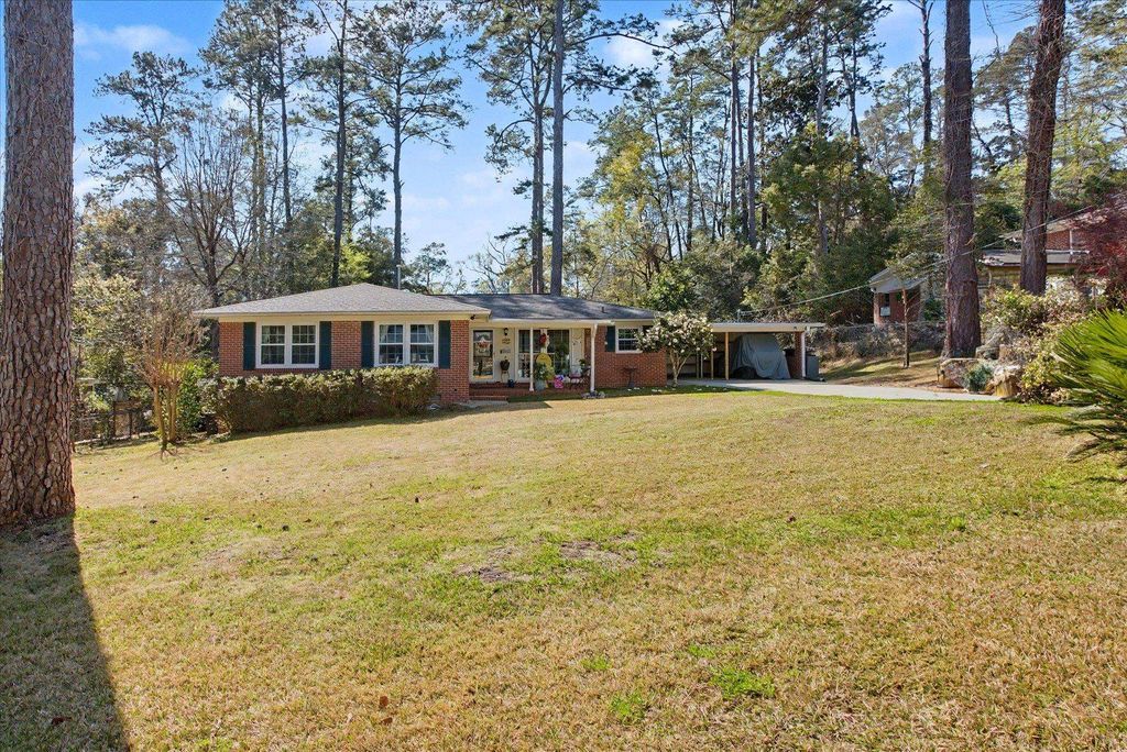 Photo of 1907 Sharon Road, Tallahassee, FL 32303 (MLS # 397034)