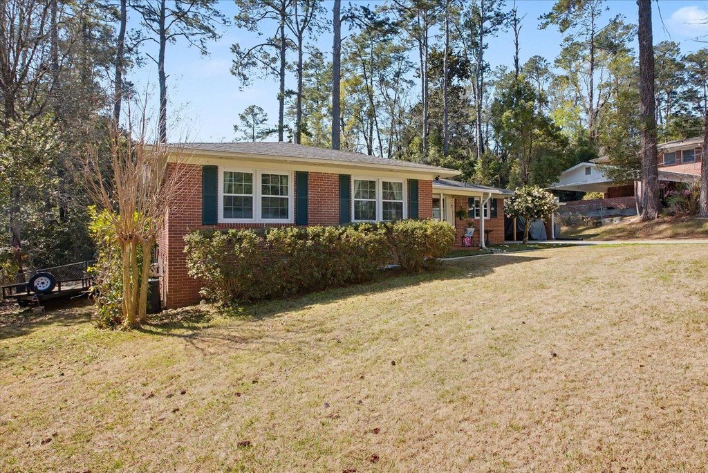 Photo of 1907 Sharon Road, Tallahassee, FL 32303 (MLS # 397034)
