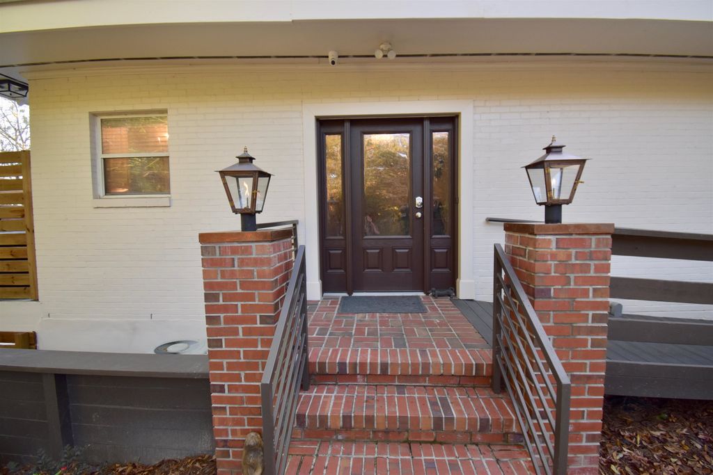 Photo of 2002 Greenwood Dr Dr #Apt A, Tallahassee, FL 32303 (MLS # 397500)