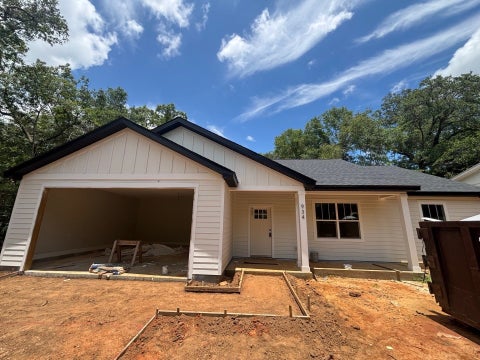 Tiny photo for 934 Chestwood Avenue, Tallahassee, FL 32303 (MLS # 401611)