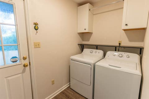 Tiny photo for 2926 N Richview Park Circle, Tallahassee, FL 32301 (MLS # 401148)