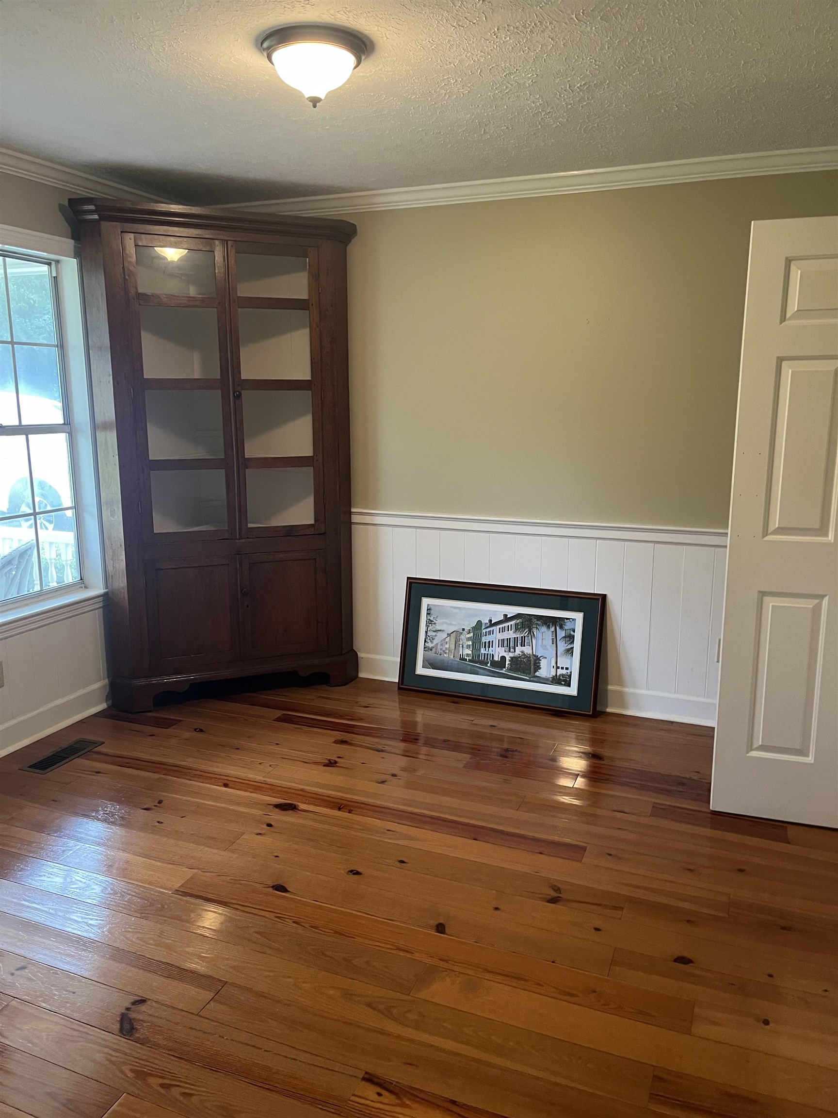 2754 Everett Lane