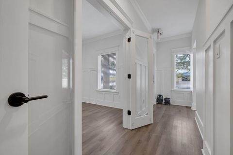 Tiny photo for 1725 NE Capital Circle #205, Tallahassee, FL 32308 (MLS # 397418)