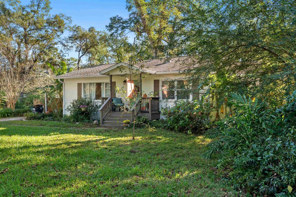 Photo of 3405 Swatts Road, Tallahassee, FL 32303 (MLS # 392152)