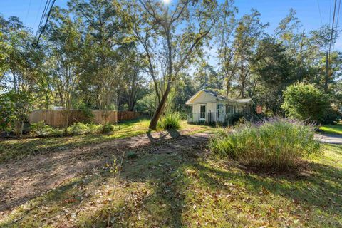 Tiny photo for 3405 Swatts Road, Tallahassee, FL 32303 (MLS # 392152)
