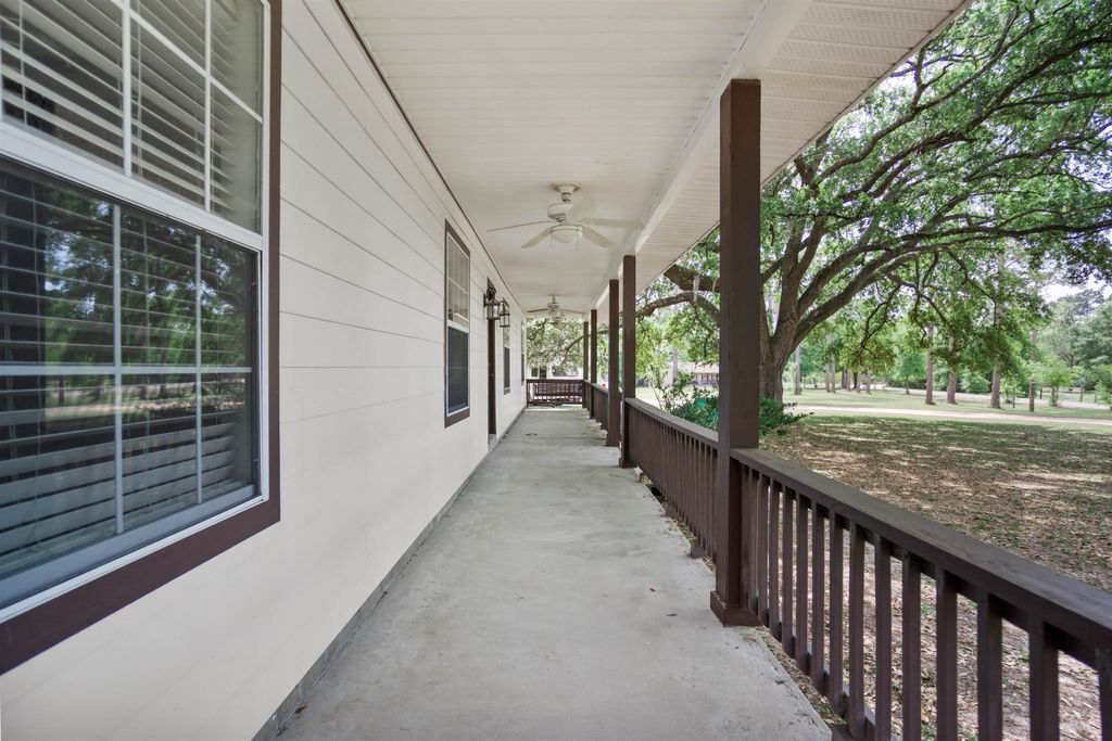 Photo of 15766 NE Bob Sanders Road, Hosford, FL 32334 (MLS # 385204)