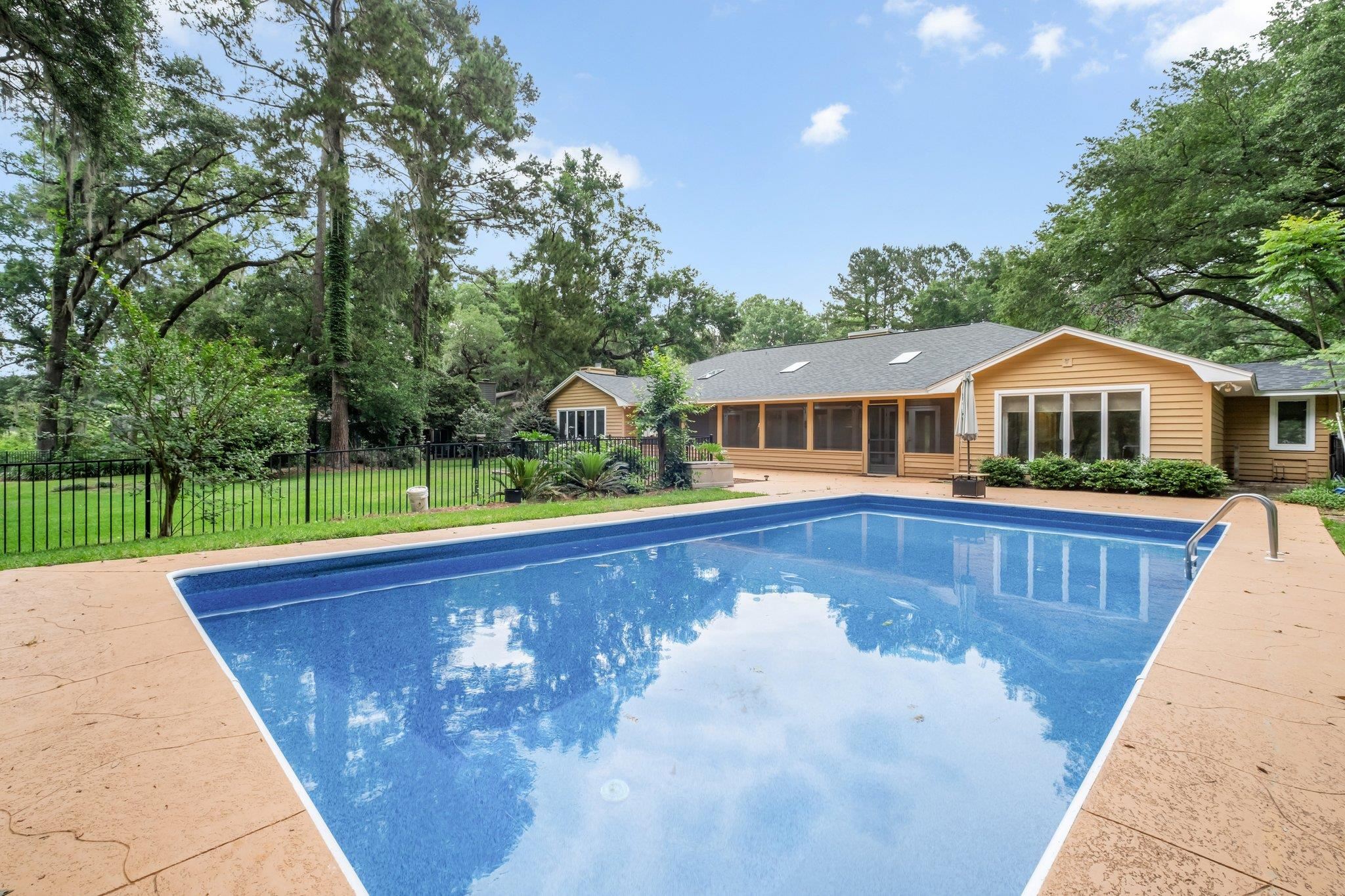 6152 Pimlico Court