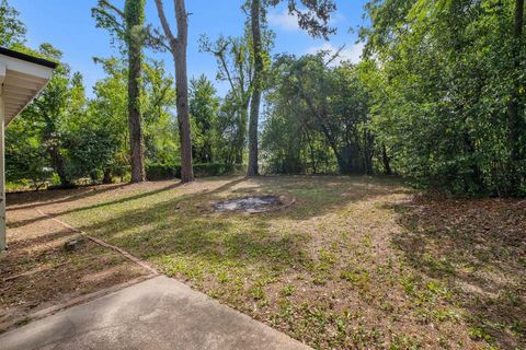 Tiny photo for 322 Meadowbrook Lane, Tallahassee, FL 32304 (MLS # 398899)