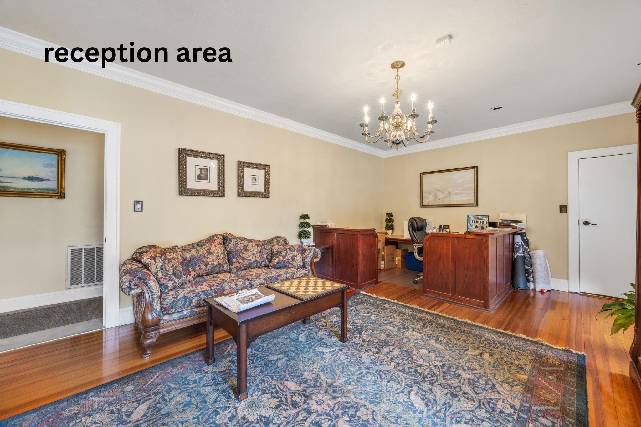 433 N MAGNOLIA Drive