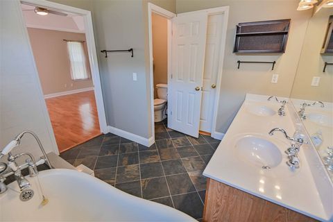 Tiny photo for 5344 Tewkesbury Trace, Tallahassee, FL 32309 (MLS # 399364)