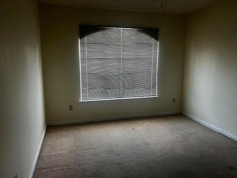 Tiny photo for 872 Medical Commons Drive, Tallahassee, FL 32305 (MLS # 395024)