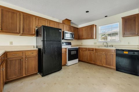 Tiny photo for 872 Medical Commons Drive, Tallahassee, FL 32310 (MLS # 395024)