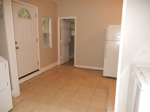 Tiny photo for 1641 Mayhew Street, Tallahassee, FL 32304 (MLS # 389813)