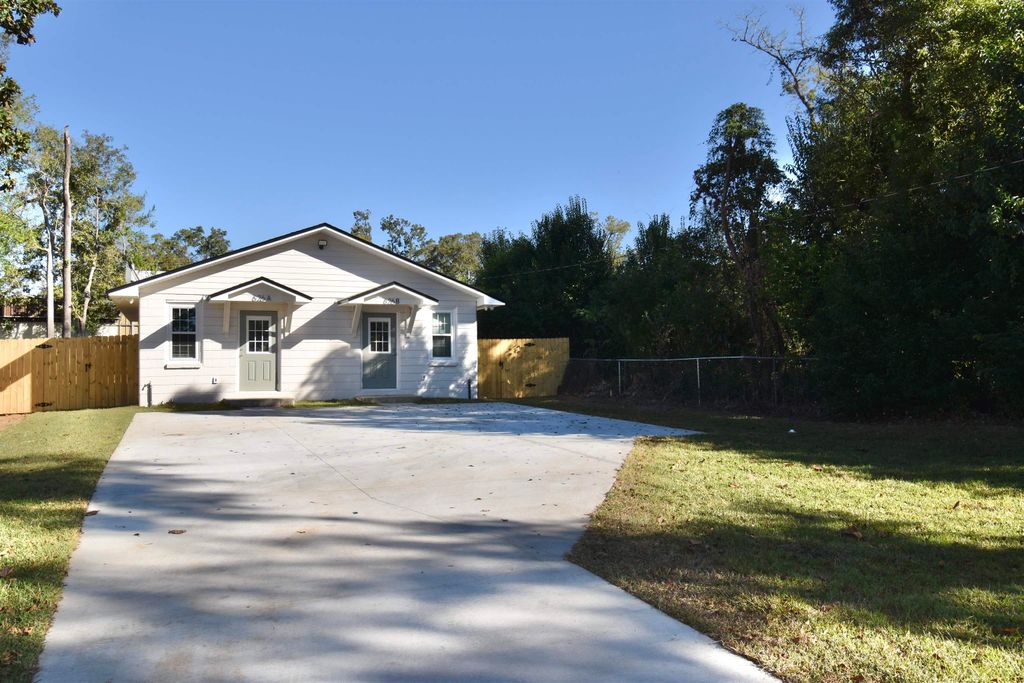 Photo of 626 W Georgia Street #B, Tallahassee, FL 32304 (MLS # 400569)