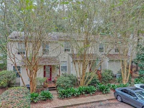 Photo of 1348 Ocala Road #C, Tallahassee, FL 32304 (MLS # 394337)