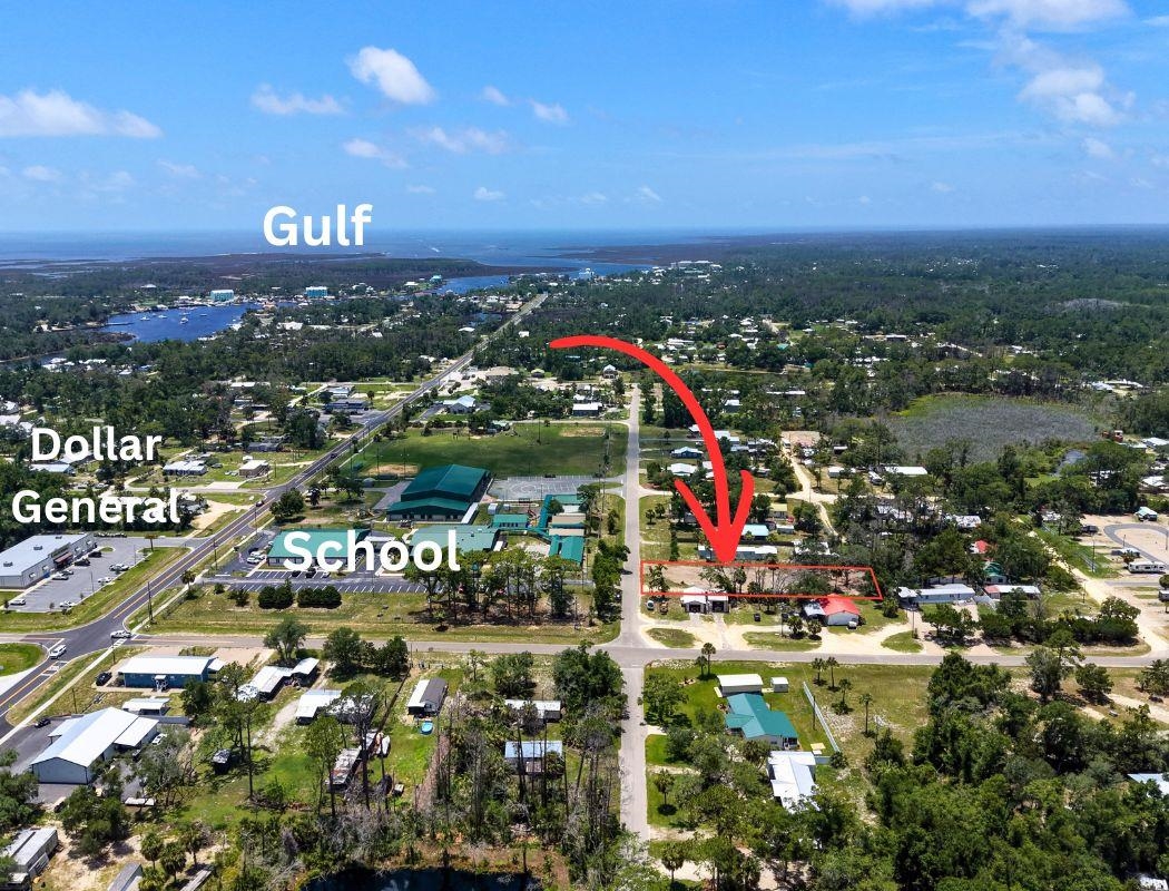 Photo 1 of 16 — 1111 NE Central Avenue, Steinhatchee, FL 32359