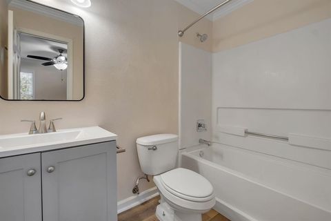 Tiny photo for 1300 Ocala Road #C, Tallahassee, FL 32304 (MLS # 397085)