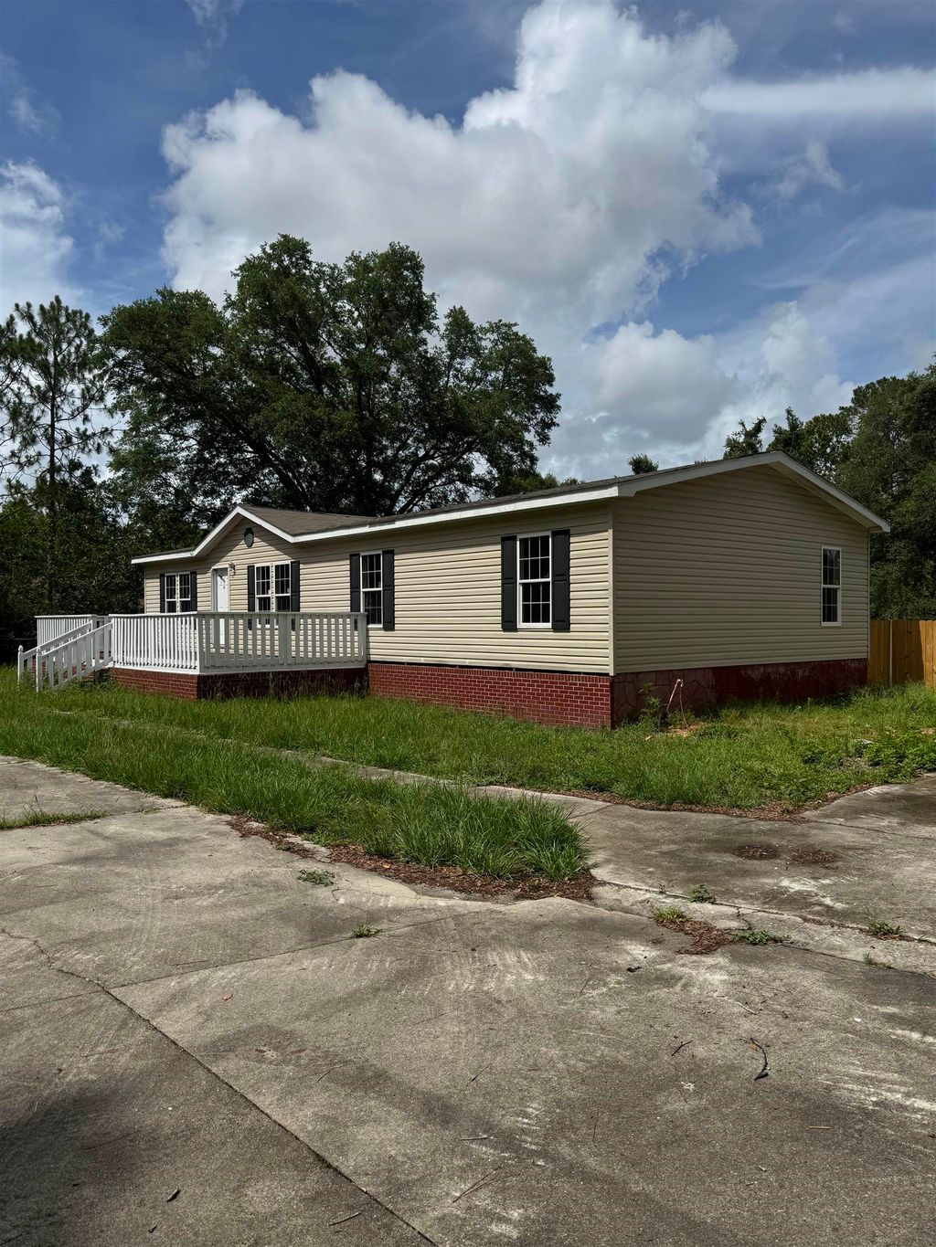Photo of 31 Jean Drive, Crawfordville, FL 32327 (MLS # 398160)