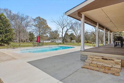 Tiny photo for 4699 Shady Rest Road, Havana, FL 32333 (MLS # 396988)