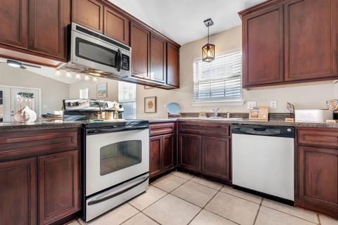 Tiny photo for 928 SADDLE CREEK Run, Tallahassee, FL 32301 (MLS # 392234)