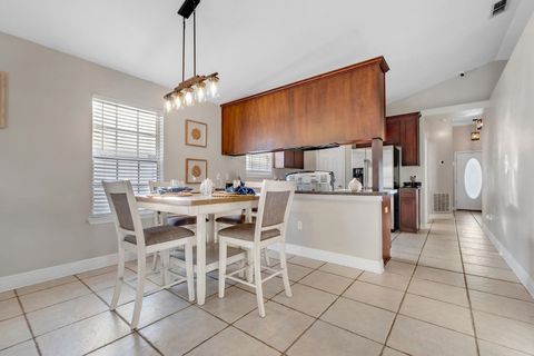 Tiny photo for 928 SADDLE CREEK Run, Tallahassee, FL 32301 (MLS # 392234)