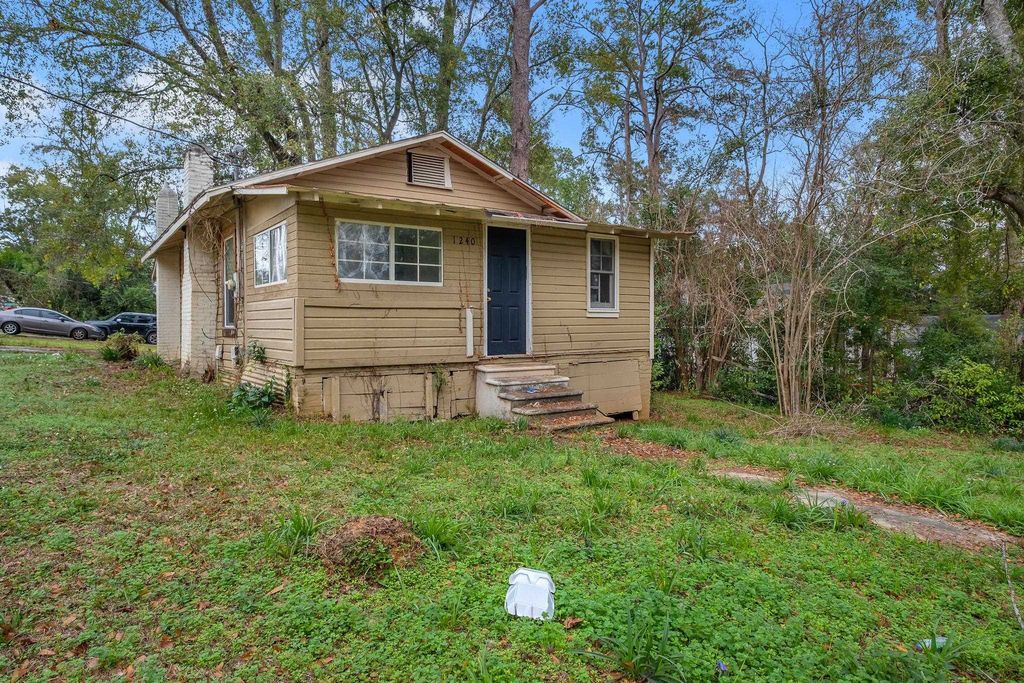 Photo of 1240 Lake Avenue, Tallahassee, FL 32310 (MLS # 394474)