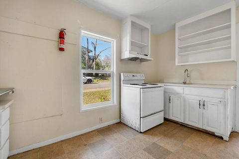 Tiny photo for 1240 Lake Avenue, Tallahassee, FL 32310 (MLS # 394474)