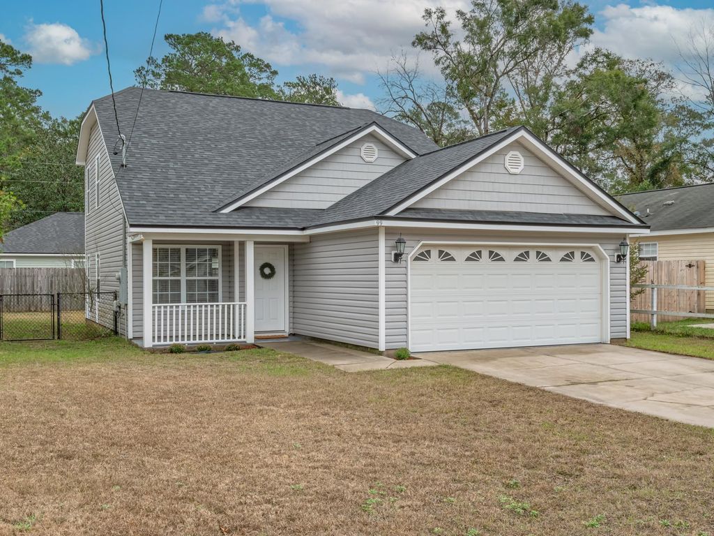 Photo of 99 Cochise Street, Crawfordville, FL 32327 (MLS # 393924)