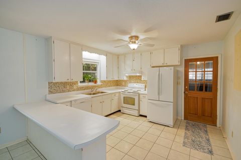 Tiny photo for 1425 Woodgate Way, Tallahassee, FL 32308 (MLS # 391219)