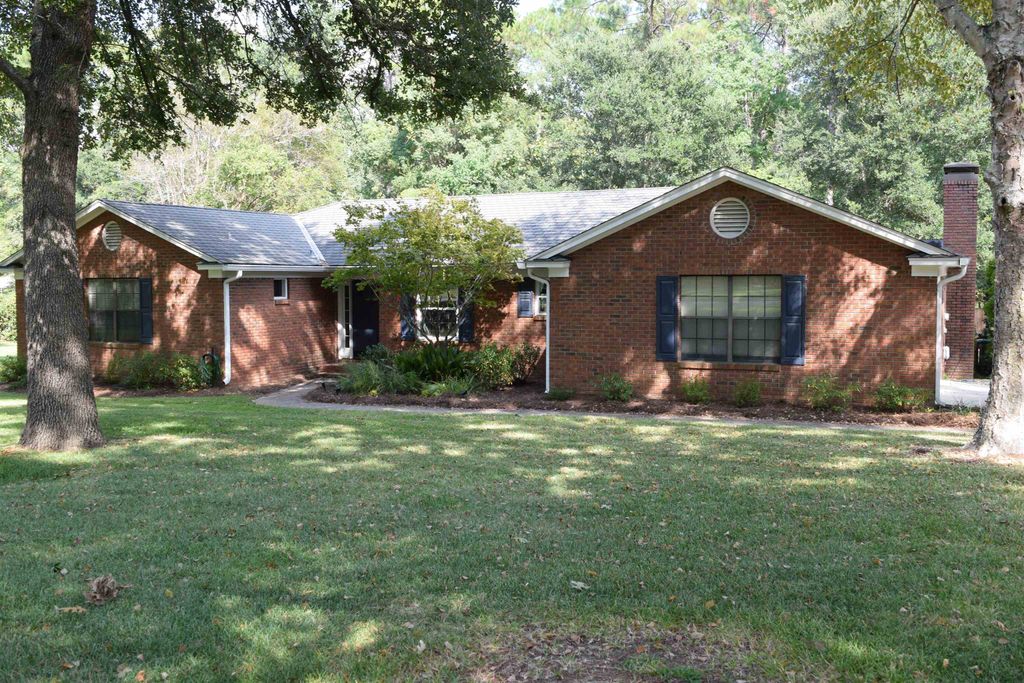Photo of 3065 Foley Drive, Tallahassee, FL 32309 (MLS # 391300)