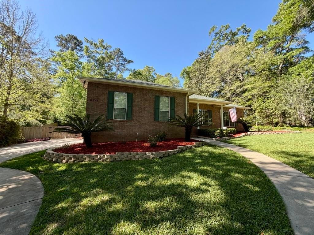 Photo of 6744 LANDOVER Circle, Tallahassee, FL 32317 (MLS # 398538)