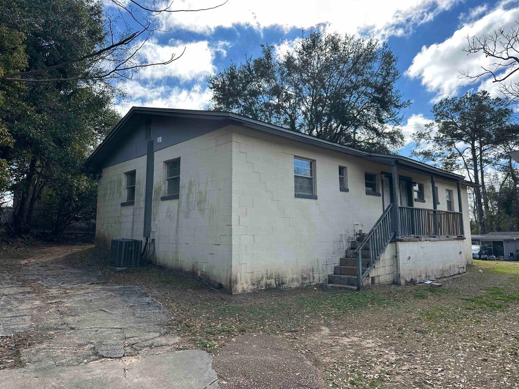 Photo of 1516 Arizona Street #1516/1518, Tallahassee, FL 32304 (MLS # 396251)