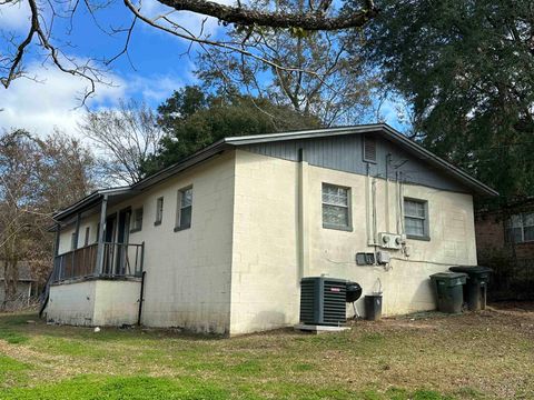 Photo of 1516 Arizona Street #1516/1518, Tallahassee, FL 32304 (MLS # 396251)