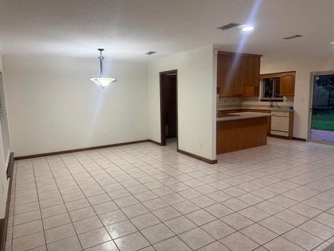 Tiny photo for 3201 Whirlaway Trail, Tallahassee, FL 32309 (MLS # 400535)