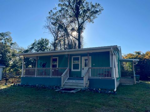 Photo of 67 Summer Brooke Lane, Crawfordville, FL 32327 (MLS # 394113)