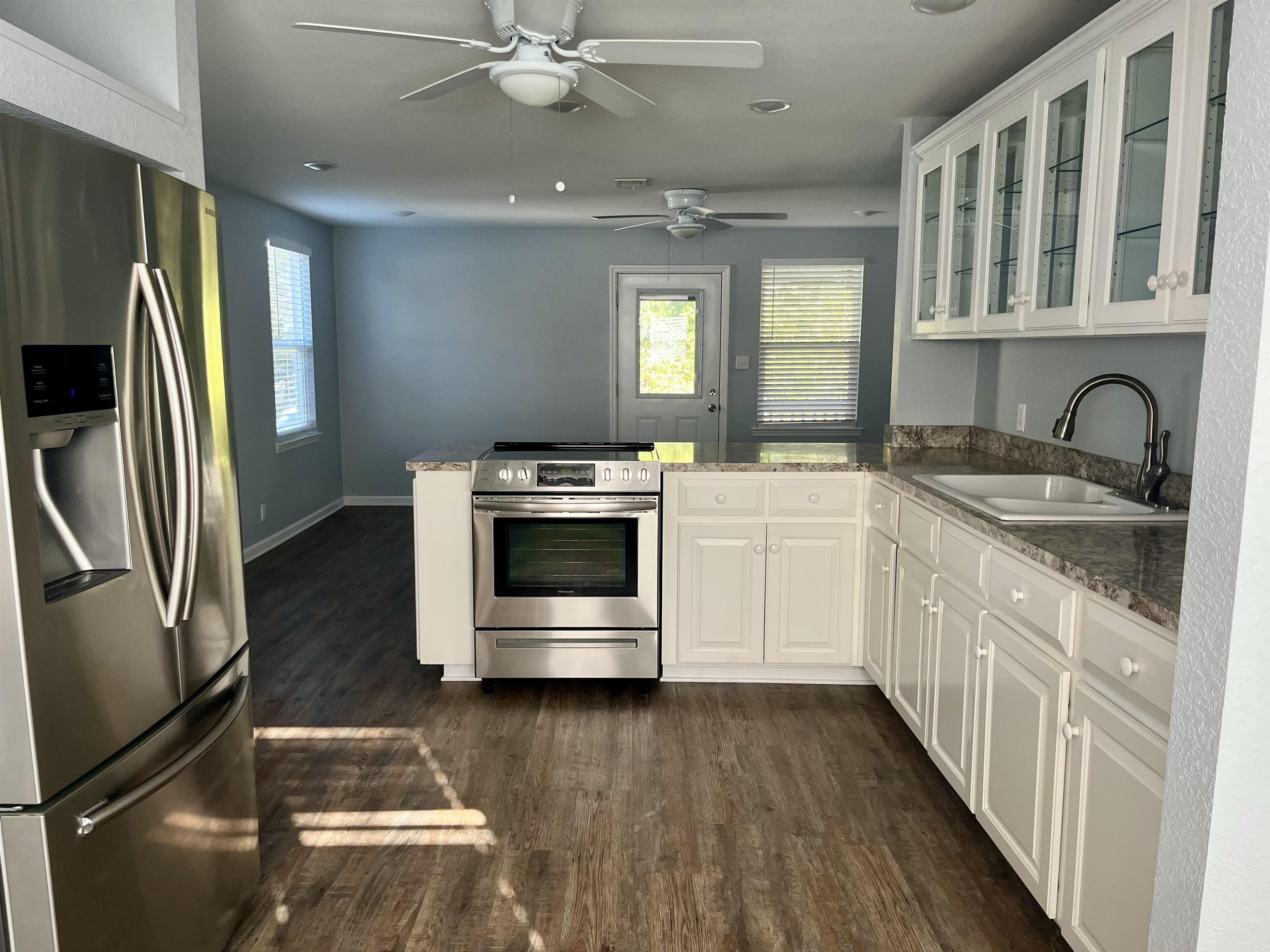 67 Summer Brooke Lane